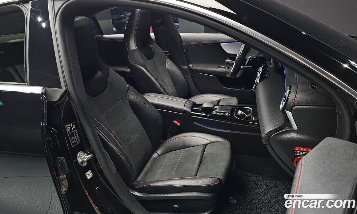 Mercedes Benz CLA-Class CLA250 4MATIC