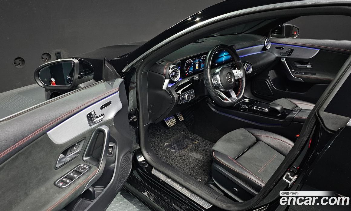 Mercedes Benz CLA-Class CLA250 4MATIC