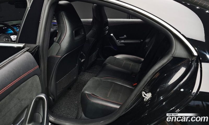 Mercedes Benz CLA-Class CLA250 4MATIC