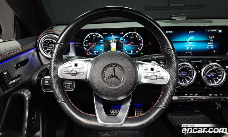 Mercedes Benz CLA-Class CLA250 4MATIC