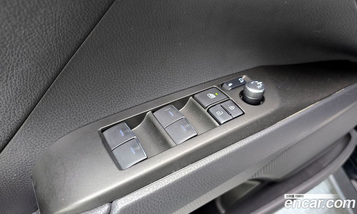 Toyota Camry 2.5 XLE Hybrid