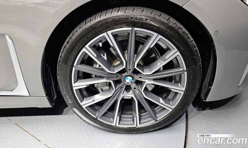 BMW 7-Series 730D xDrive M Sport
