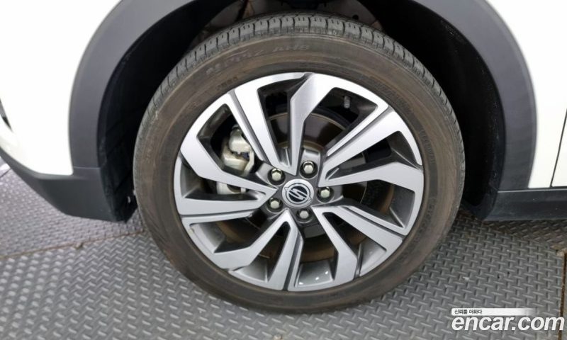 SsangYong Tivoli Gasoline 1.5 2WD