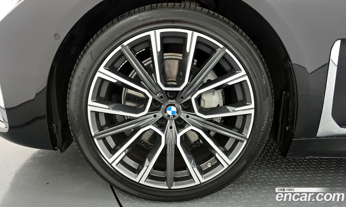 BMW 7-Series 740D xDrive M Sport
