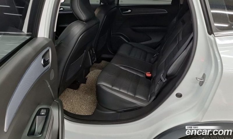 Renault Korea XM3 1.6 GTe RE