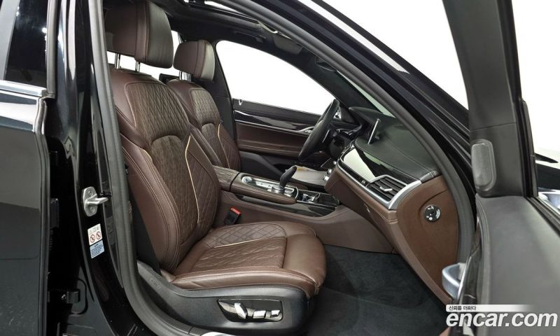 BMW 7-Series 740Li xDrive M Sport Package