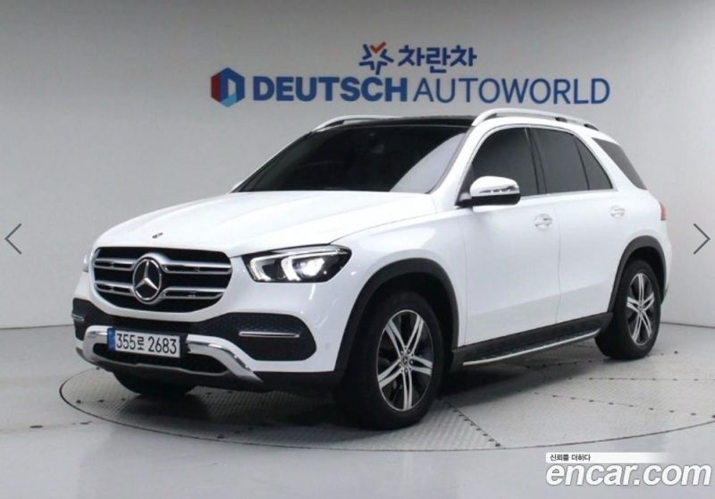 Mercedes Benz GLE-Class GLE300d 4MATIC