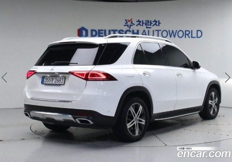 Mercedes Benz GLE-Class GLE300d 4MATIC