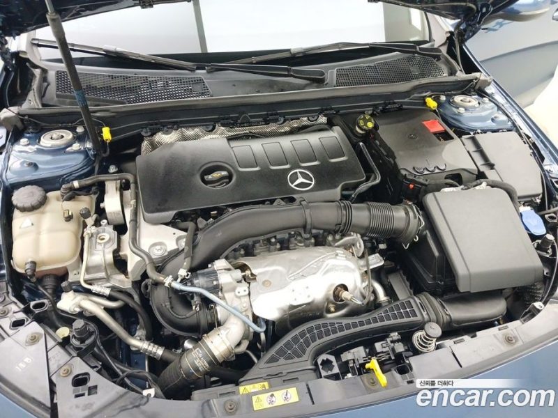 Mercedes Benz CLA-Class CLA250 4MATIC