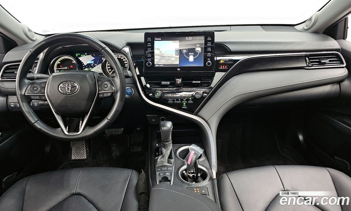 Toyota Camry 2.5 XLE Hybrid