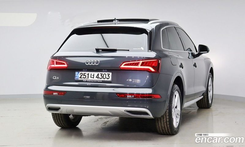 Audi Q5 45 TFSI Quattro Premium