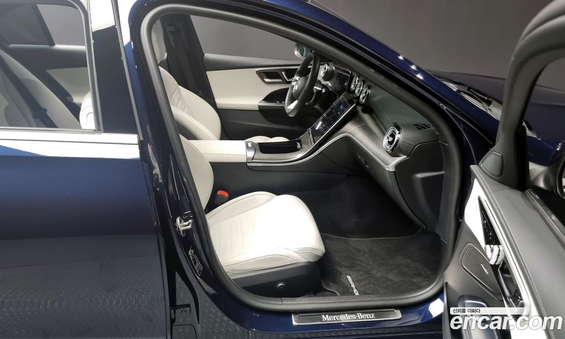Mercedes Benz C-Class C300 AMG Line