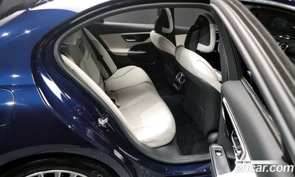 Mercedes Benz C-Class C300 AMG Line