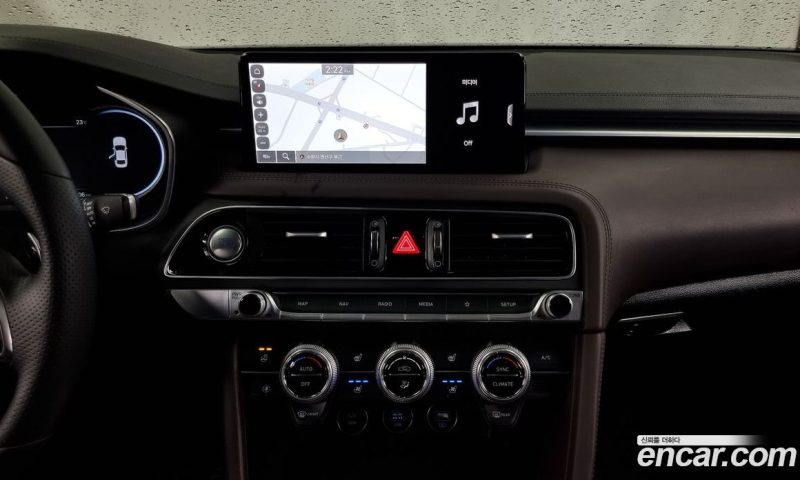Genesis G70 Gasoline 2.0T 2WD