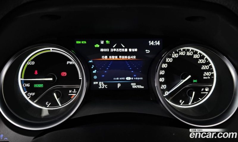 Toyota Camry 2.5 XLE Hybrid