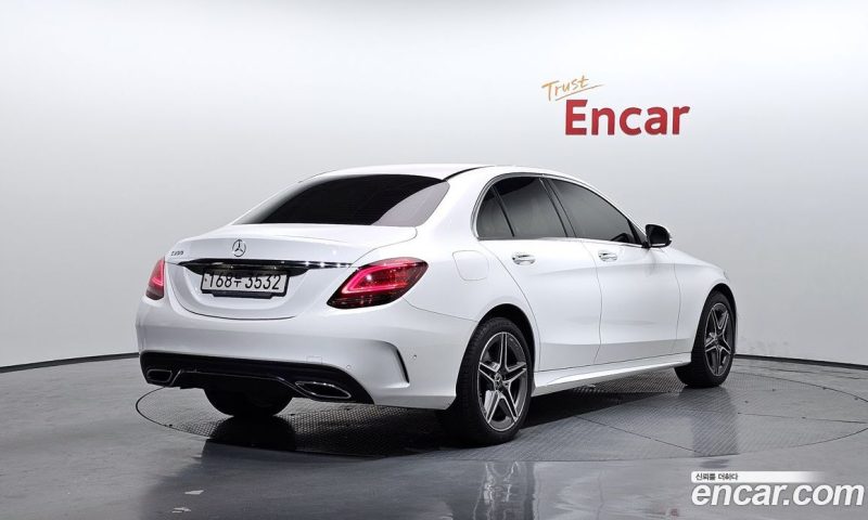 Mercedes Benz C-Class C200 AMG Line