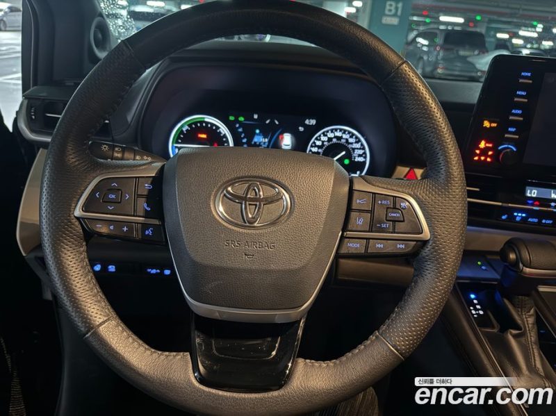 Toyota Sienna 2.5 Hybrid 2WD