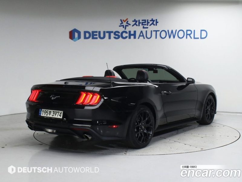 Ford Mustang Convertible