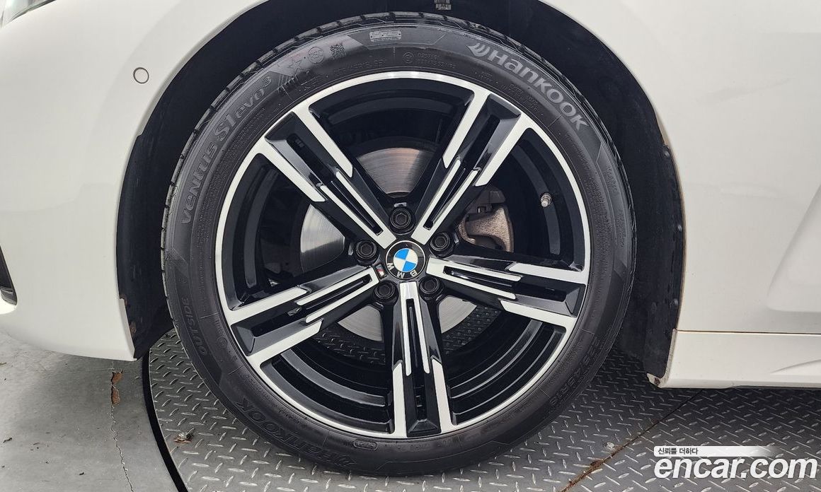 BMW 4-Series i420 M Sport Convertible