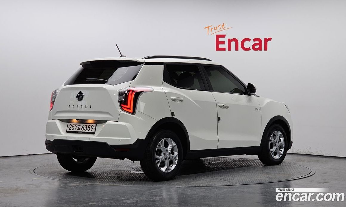 SsangYong Tivoli Gasoline 1.5 2WD