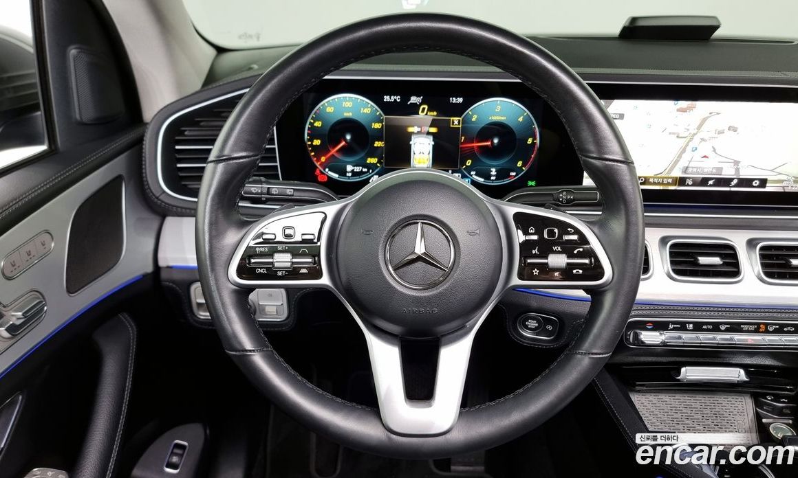 Mercedes Benz GLE-Class GLE300d 4MATIC
