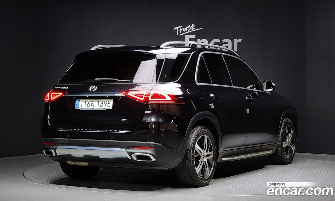 Mercedes Benz GLE-Class GLE300d 4MATIC