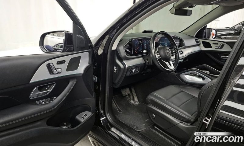 Mercedes Benz GLE-Class GLE300d 4MATIC