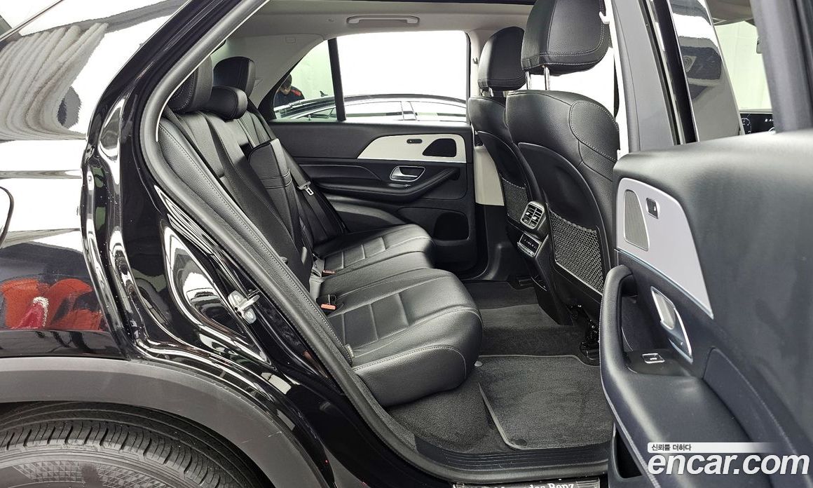 Mercedes Benz GLE-Class GLE300d 4MATIC
