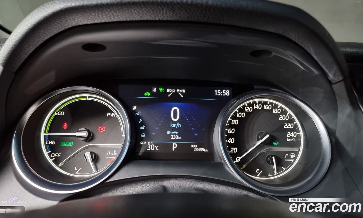 Toyota Camry 2.5 LE Hybrid