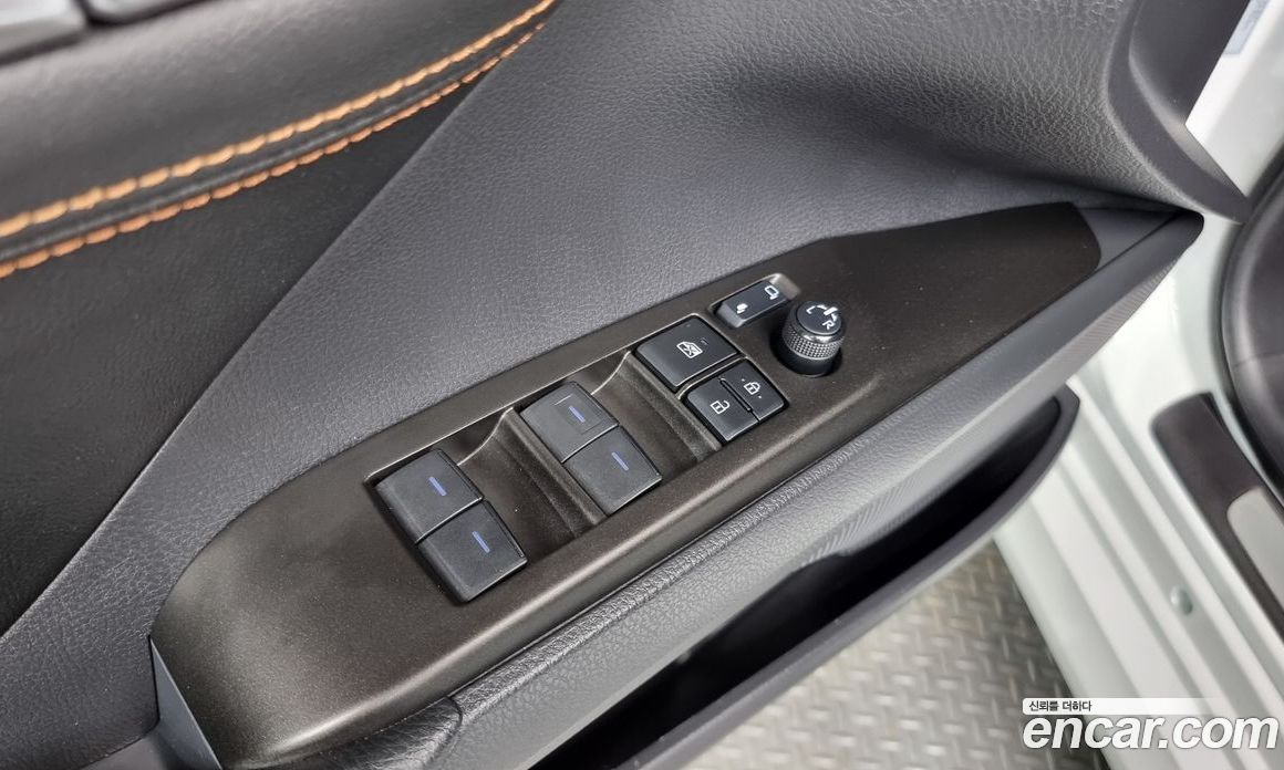 Toyota Camry 2.5 LE Hybrid