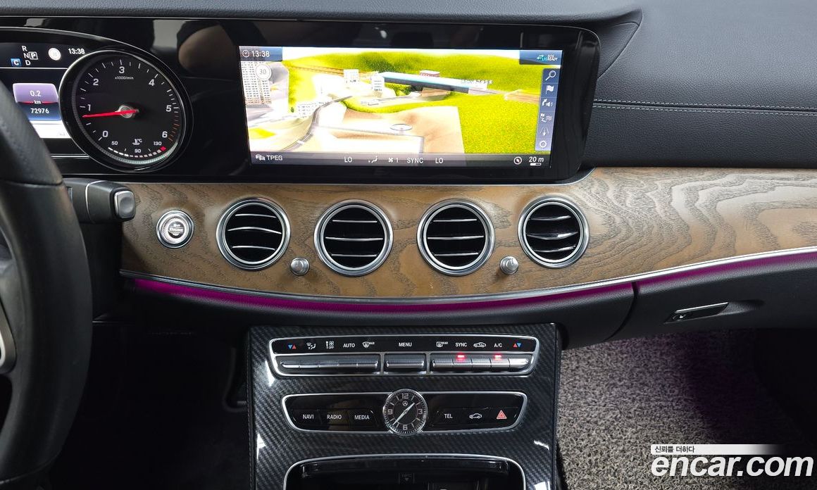 Mercedes Benz E-Class E220d 4MATIC Exclusive