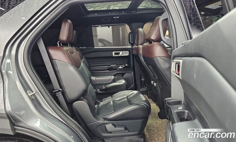 Ford Explorer 3.0 Platinum 4WD