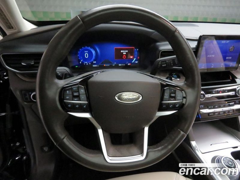 Ford Explorer 3.0 Platinum 4WD