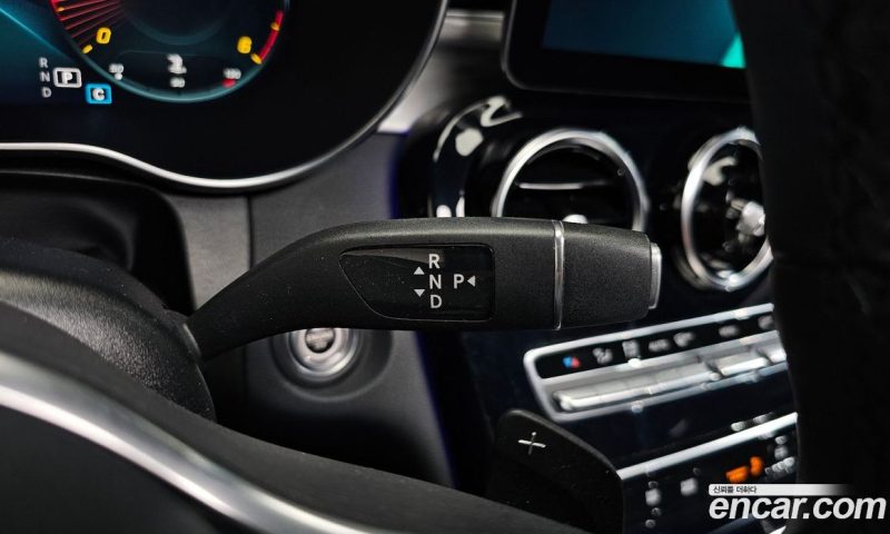 Mercedes Benz GLC-Class GLC220 D 4MATIC