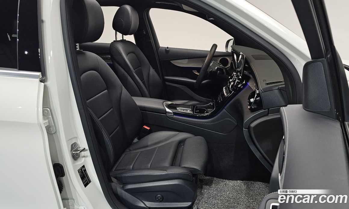 Mercedes Benz GLC-Class GLC220 D 4MATIC