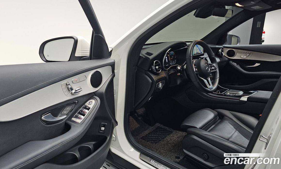Mercedes Benz GLC-Class GLC220 D 4MATIC