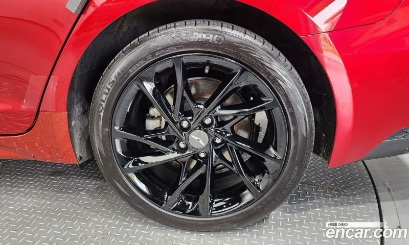 Genesis G70 Gasoline 2.0T 4WD
