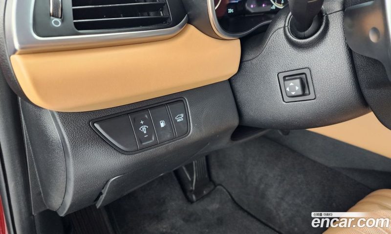 Genesis G70 Gasoline 2.0T 4WD