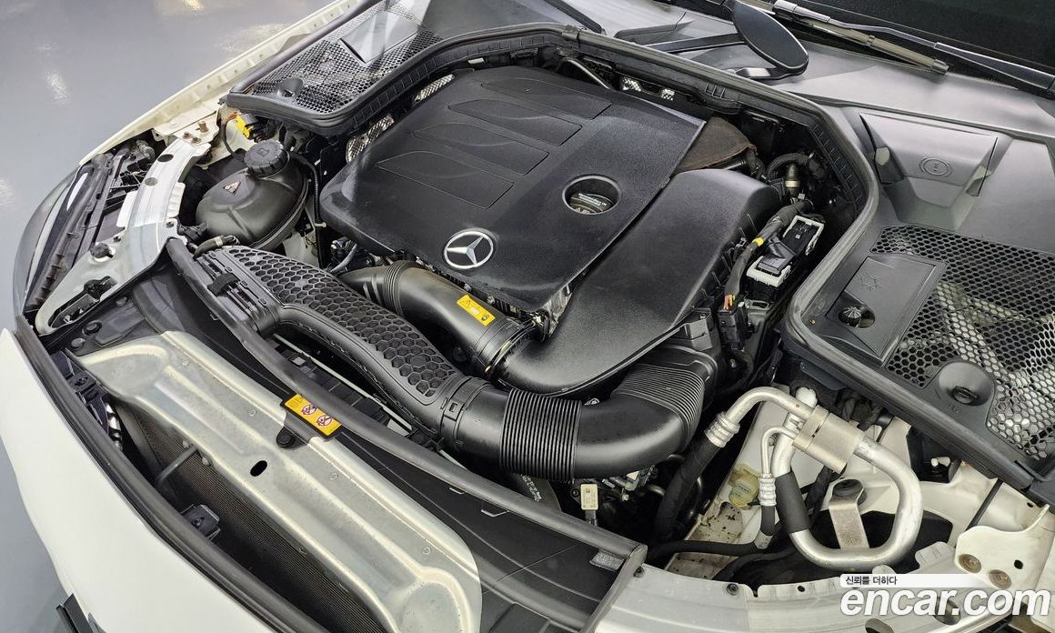 Mercedes Benz C-Class C200 AMG Line
