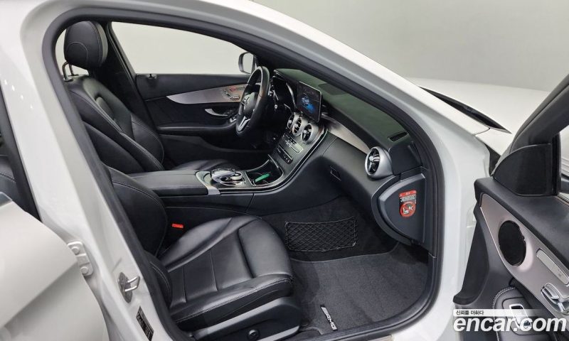 Mercedes Benz C-Class C200 AMG Line