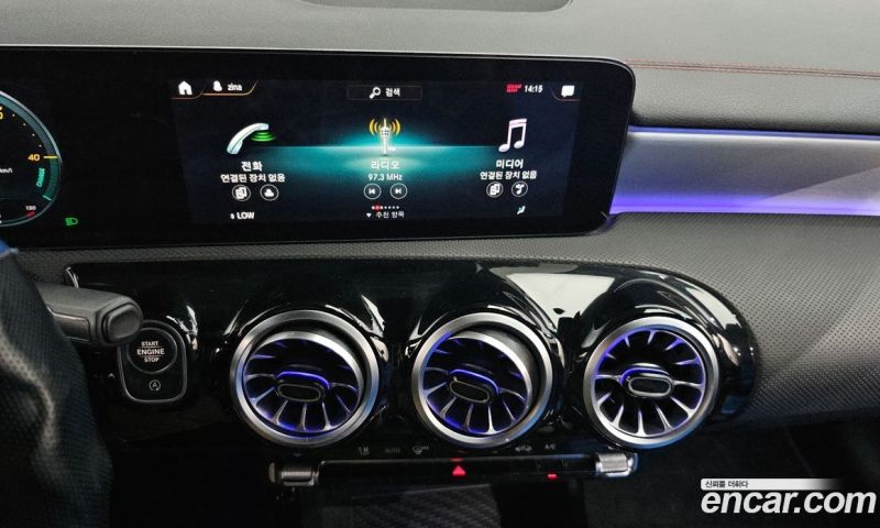 Mercedes Benz CLA-Class CLA250 4MATIC