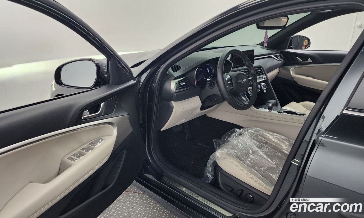 Genesis G70 Gasoline 2.0T 2WD