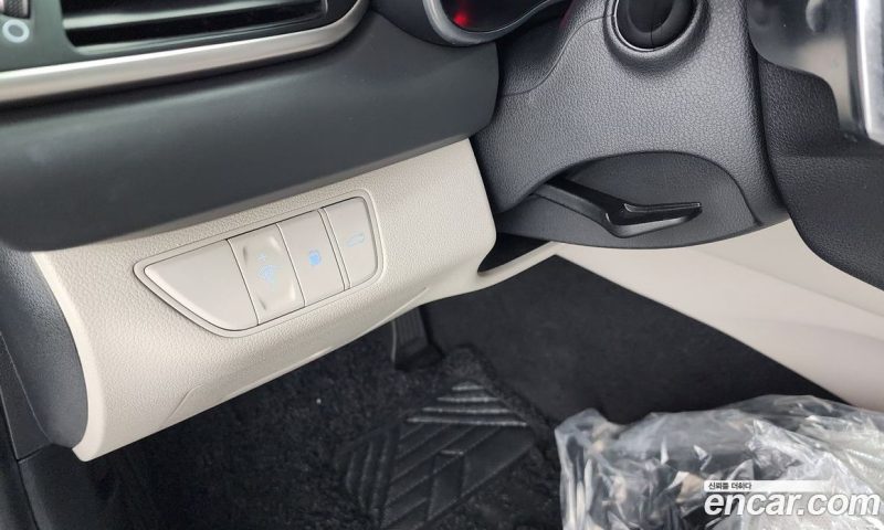 Genesis G70 Gasoline 2.0T 2WD