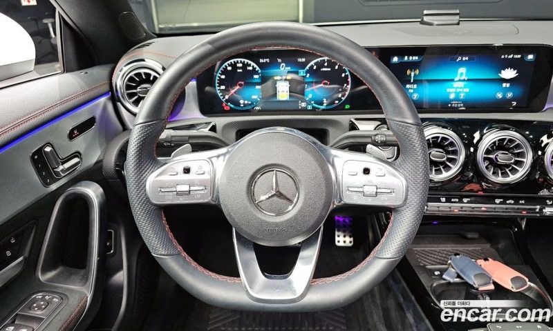 Mercedes Benz CLA-Class CLA250 4MATIC