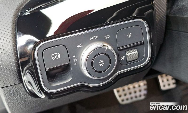 Mercedes Benz CLA-Class CLA250 4MATIC