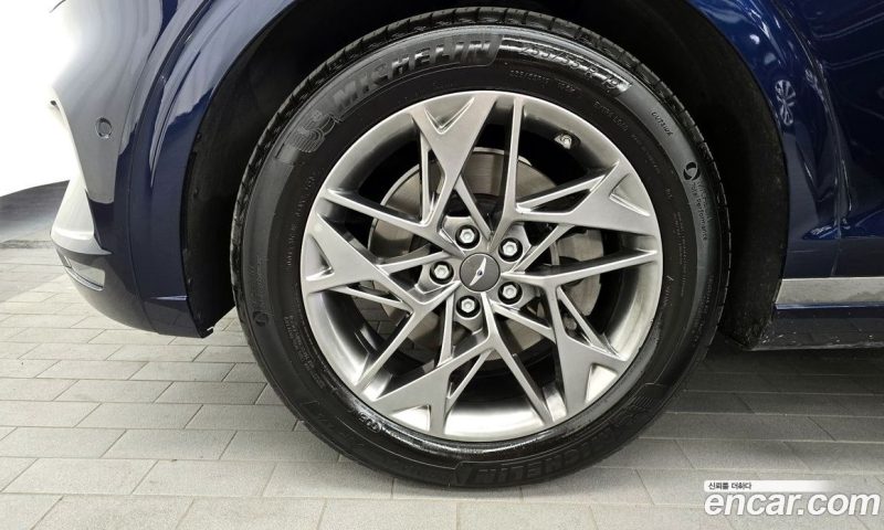 Genesis GV70 2.5T Gasoline AWD