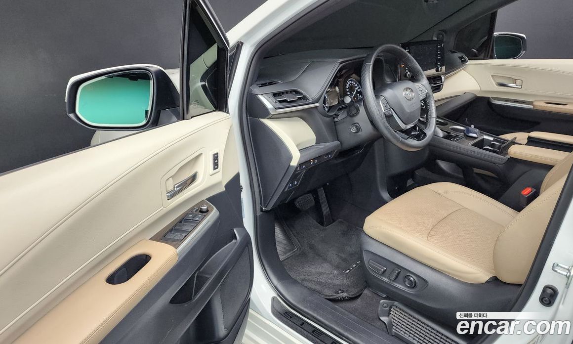 Toyota Sienna 2.5 Hybrid AWD