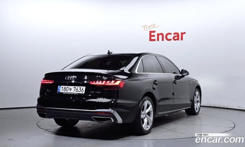 Audi A4 45 TFSI Premium