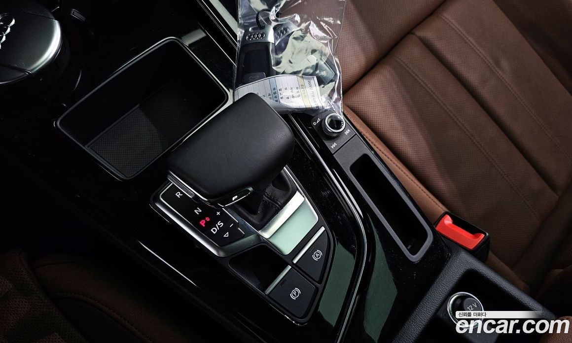 Audi A4 45 TFSI Premium