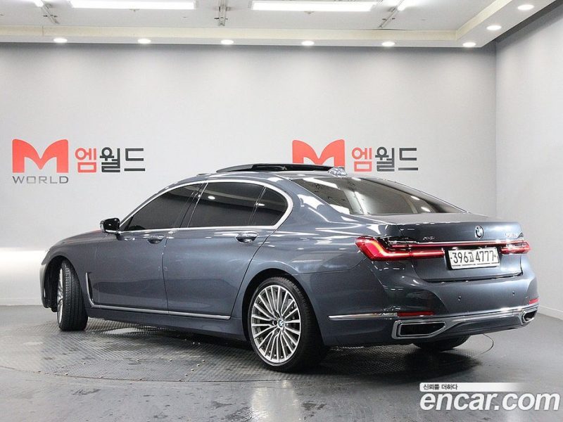 BMW 7-Series 730Ld xDrive Design Pure Excellence